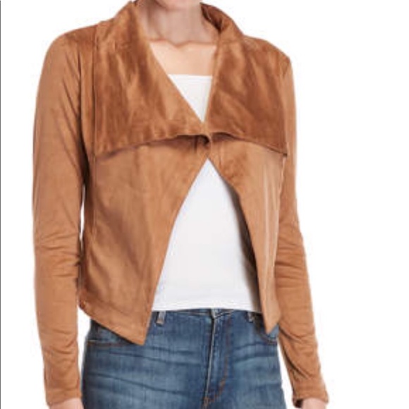 Romeo & Juliet Couture Jackets & Blazers - 🔥 NWT🔥 Romeo & Juliet drape sleeve jacket